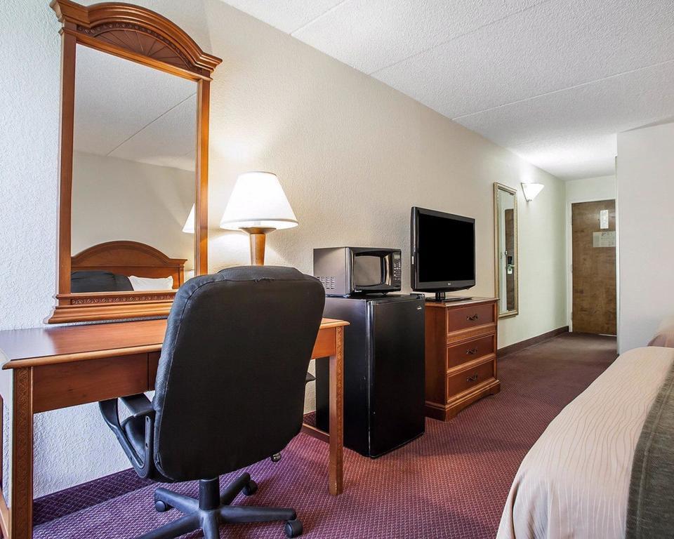 Comfort Inn Lehigh Valley West Fogelsville Экстерьер фото