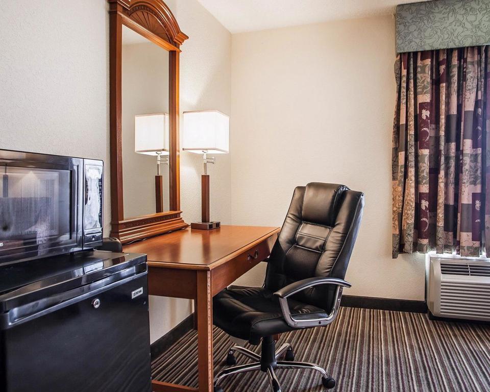Comfort Inn Lehigh Valley West Fogelsville Экстерьер фото