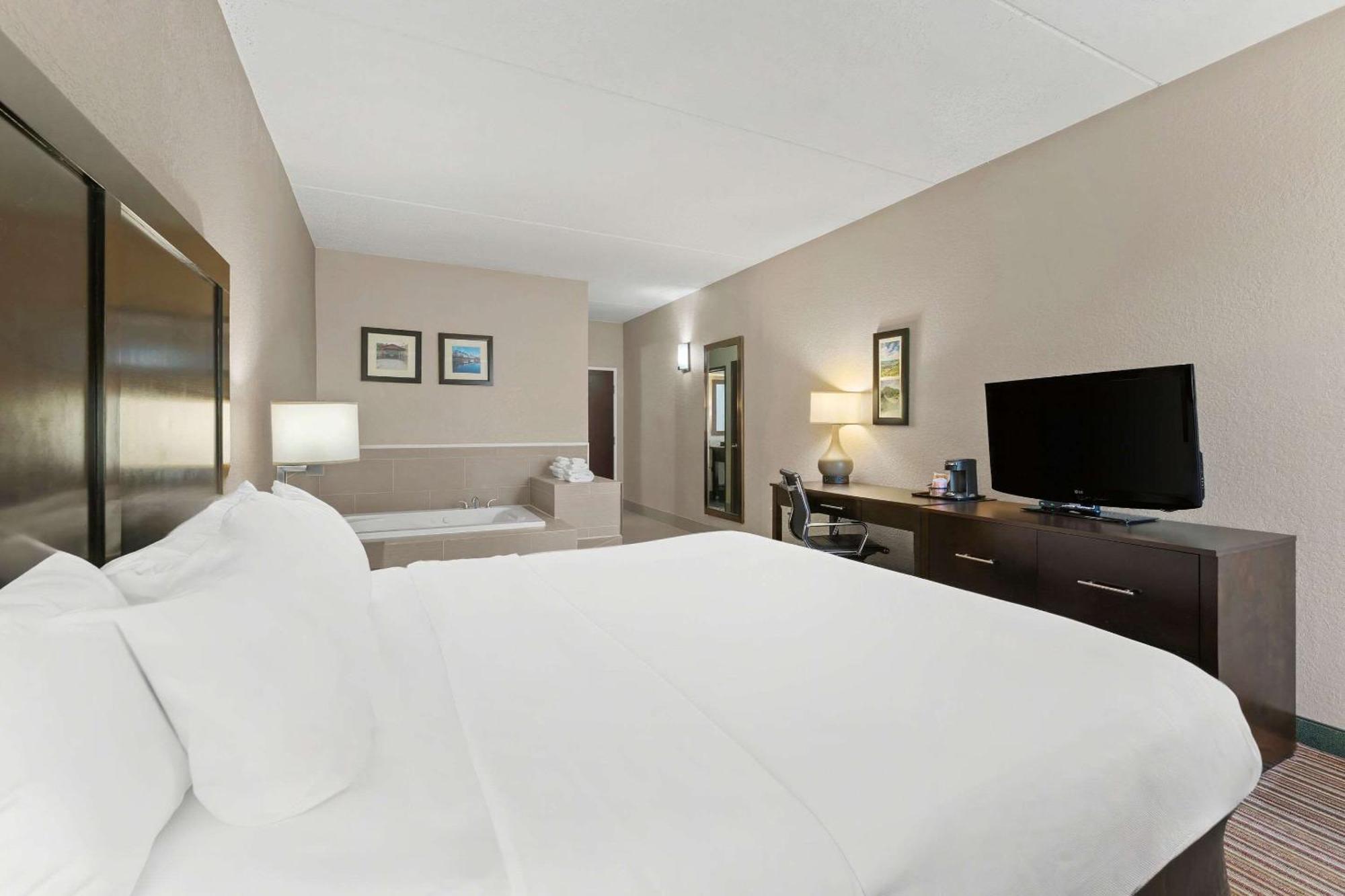 Comfort Inn Lehigh Valley West Fogelsville Экстерьер фото