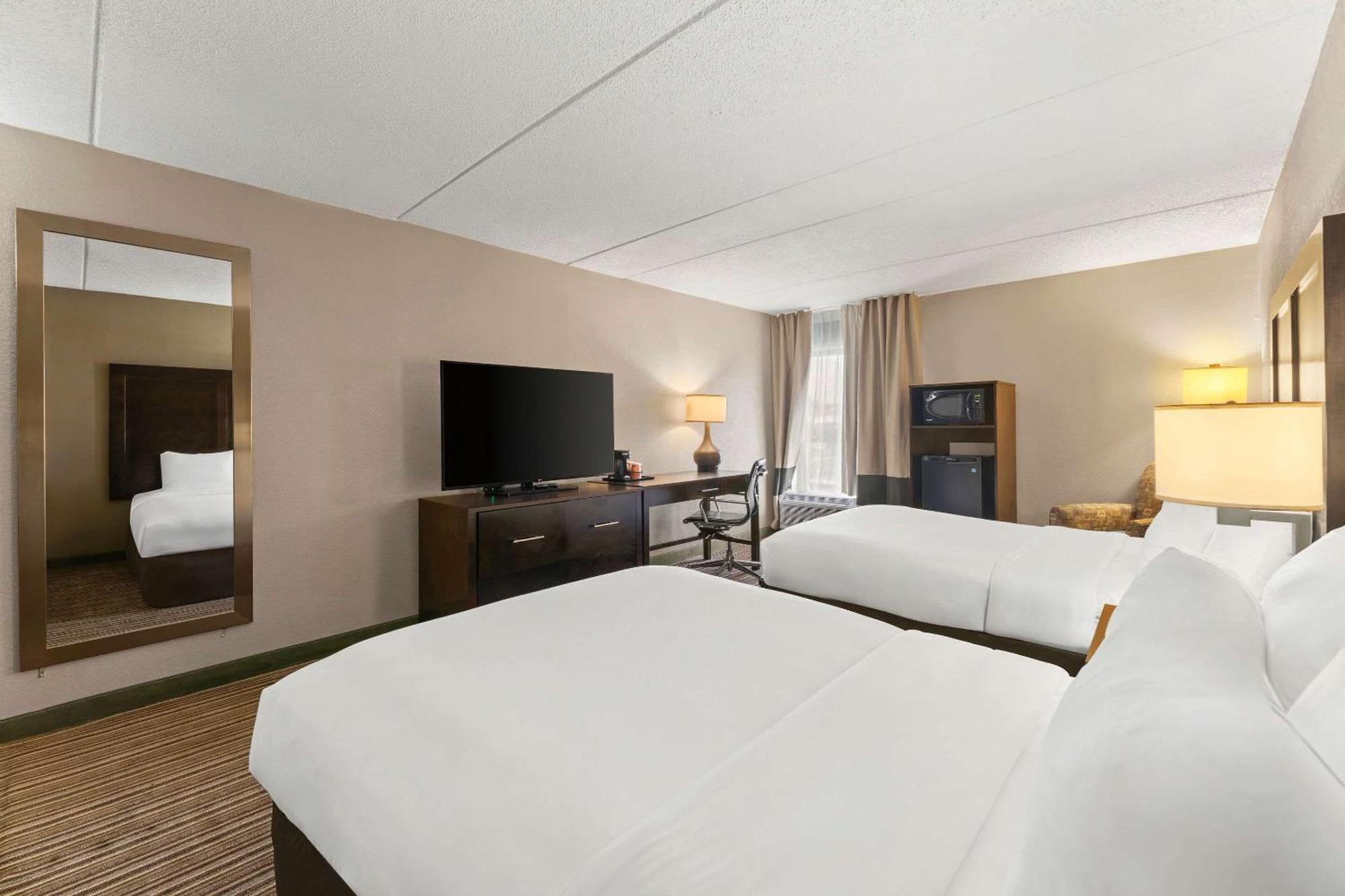 Comfort Inn Lehigh Valley West Fogelsville Экстерьер фото