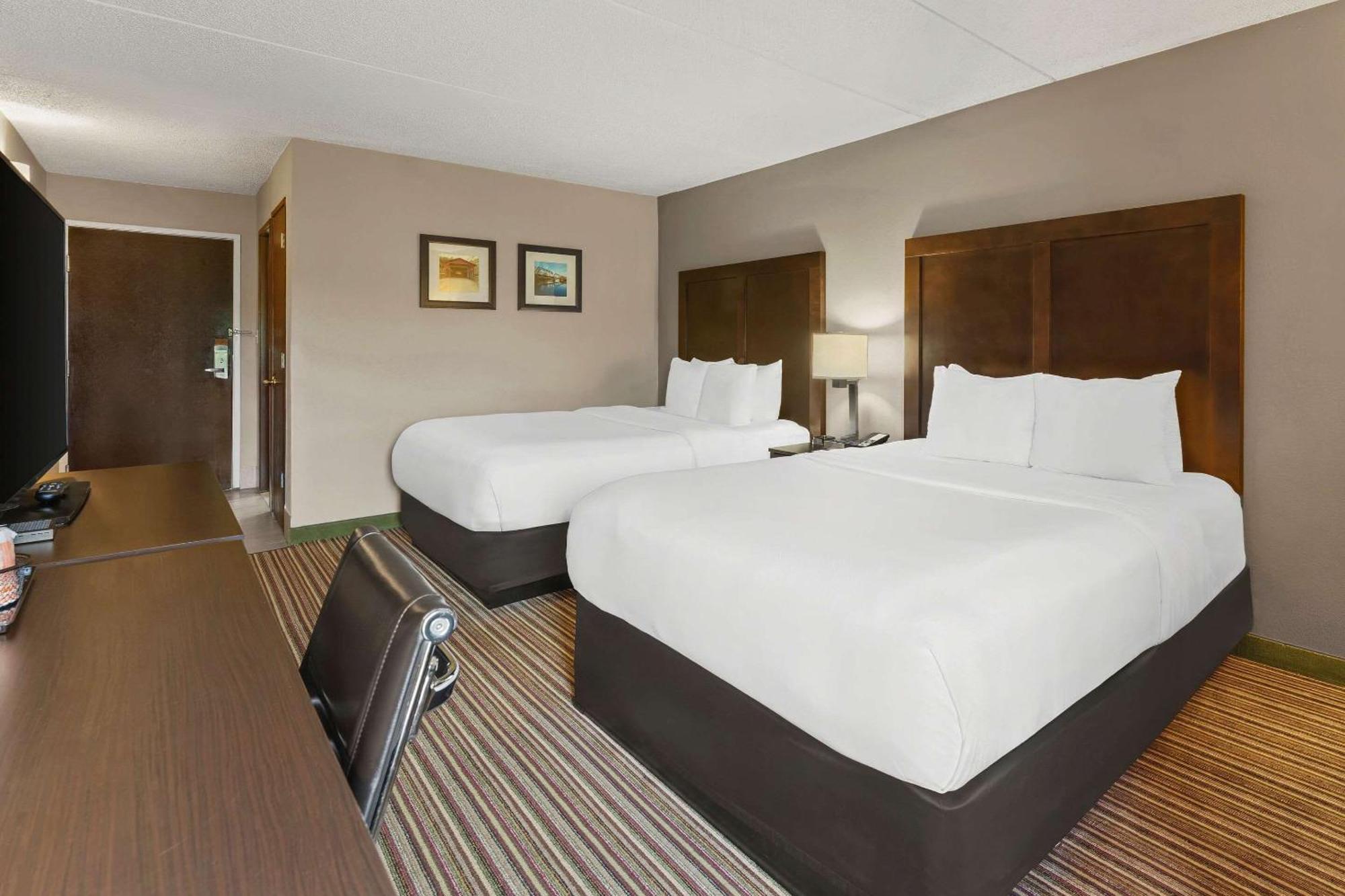 Comfort Inn Lehigh Valley West Fogelsville Экстерьер фото